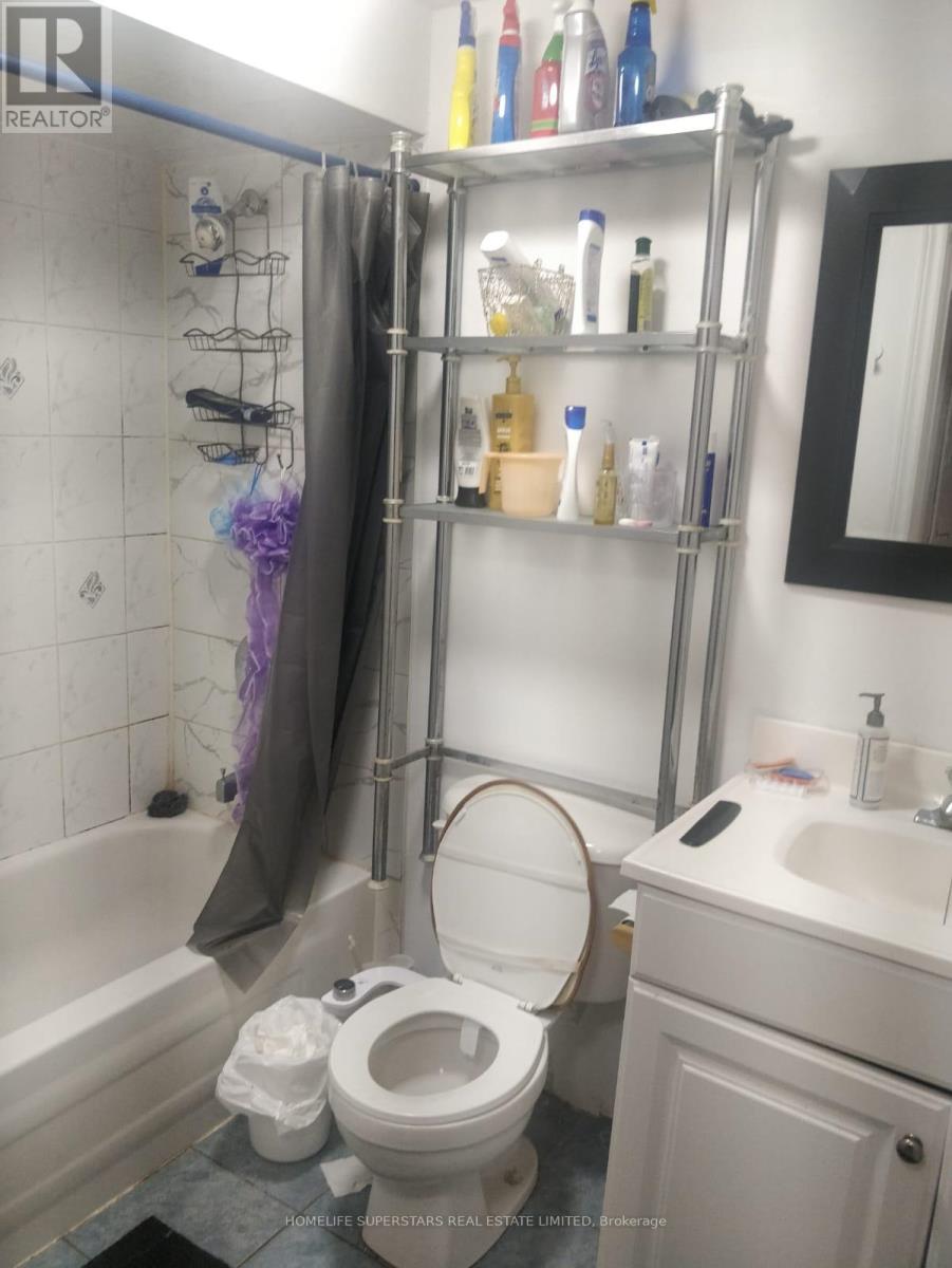 Basement - 41 Thorndale Road, Brampton, Ontario  L6P 1G9 - Photo 9 - W13211860