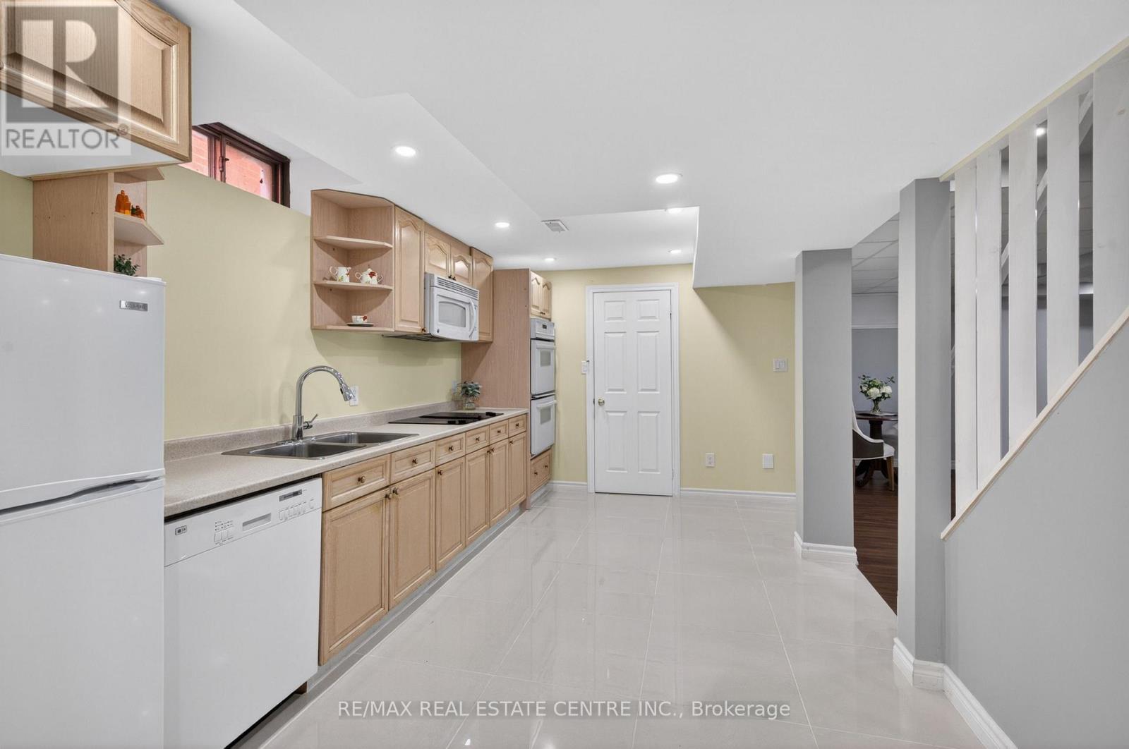 6059 Gemini Crescent, Mississauga, Ontario  L5N 6B6 - Photo 45 - W13215878