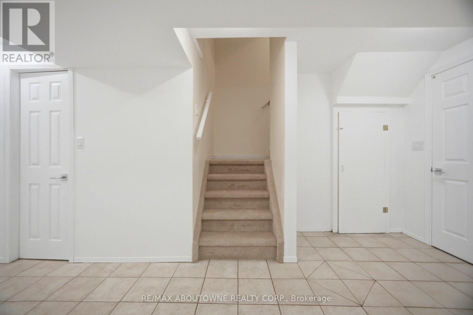 2029 Blue Jay Boulevard, Oakville, Ontario  L6M 3R4 - Photo 36 - W13215888