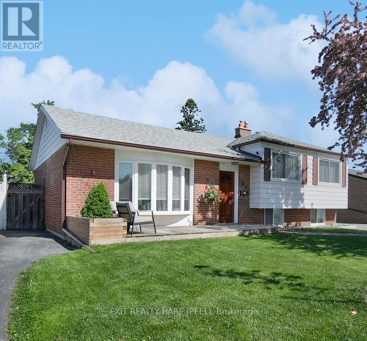 84 Addington Crescent, Brampton, Ontario  L6T 2R3 - Photo 1 - W13215930