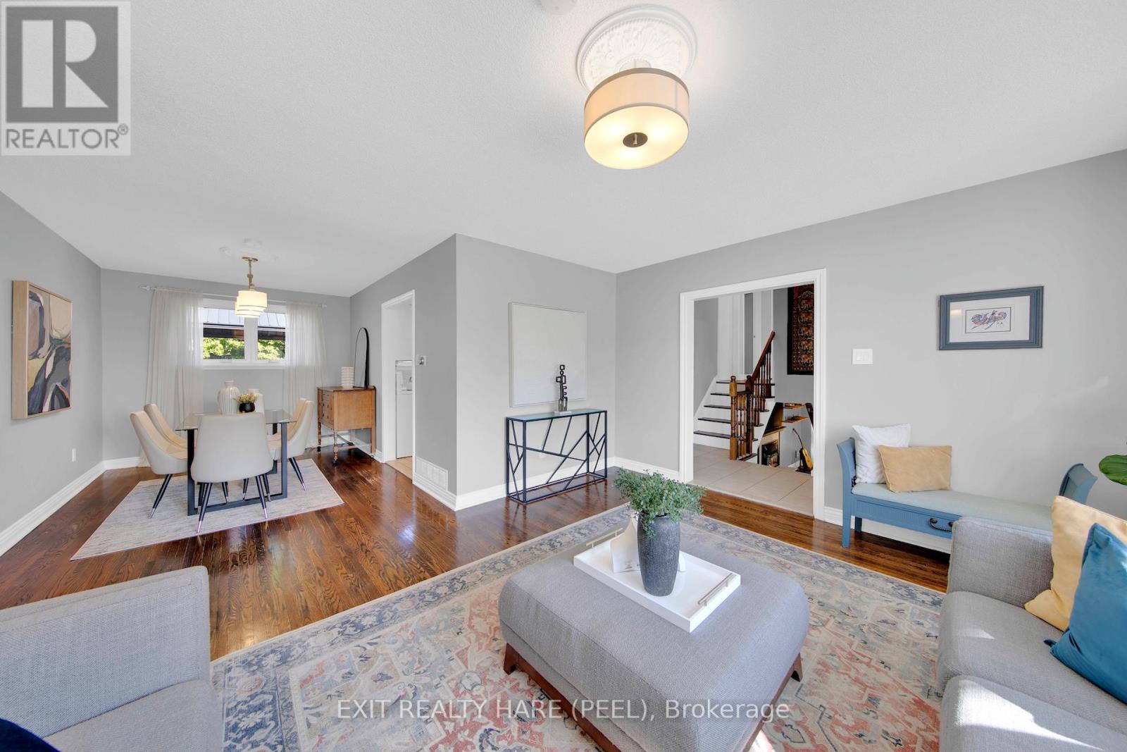84 Addington Crescent, Brampton, Ontario  L6T 2R3 - Photo 3 - W13215930