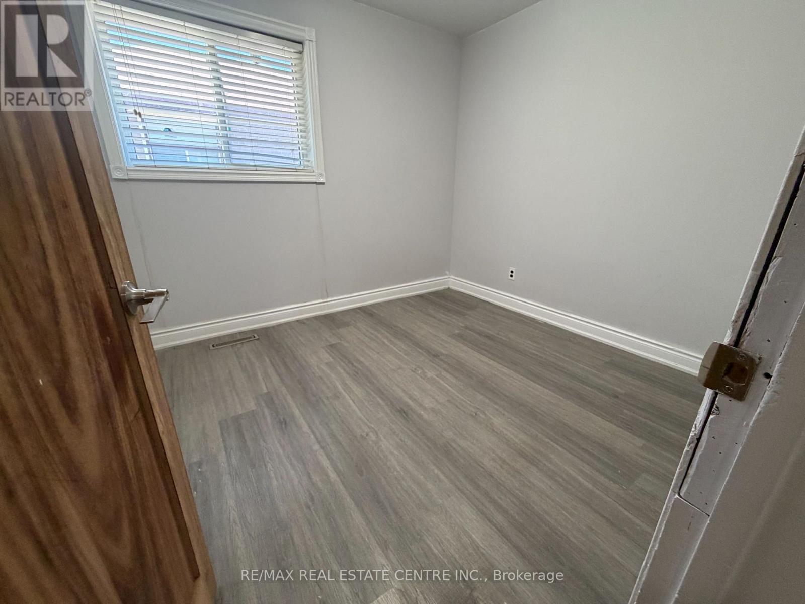 62 Corby Crescent, Brampton, Ontario  L6Y 1H1 - Photo 7 - W13215946