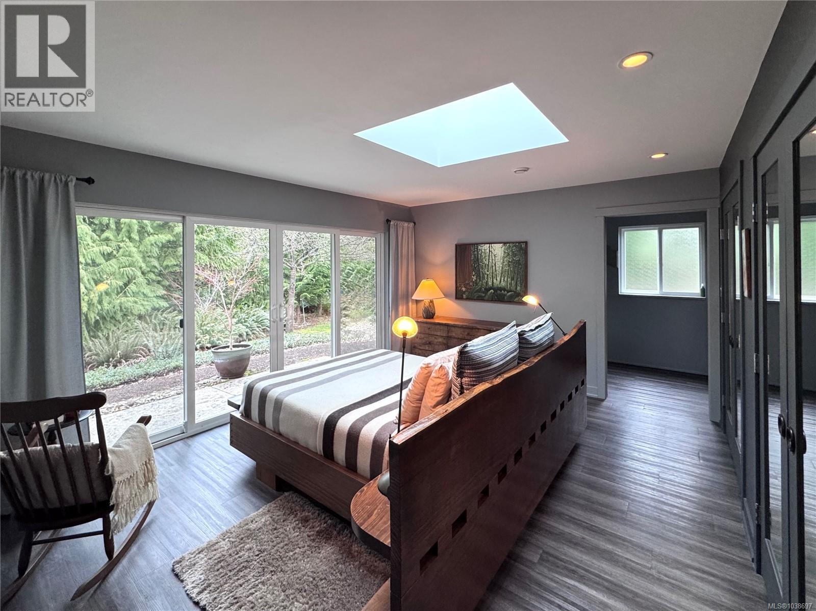 3881 Charlton Dr, Qualicum Beach, British Columbia  V9K 1Z3 - Photo 6 - 1038697
