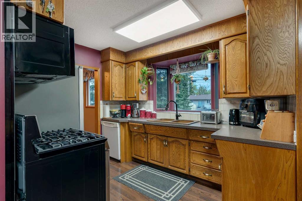 3027 Brentwood Boulevard Nw, Calgary, Alberta  T2L 1J6 - Photo 13 - A2314913