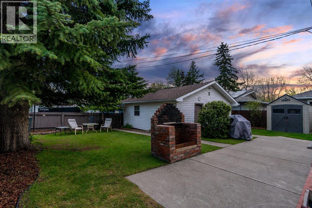 3027 Brentwood Boulevard Nw, Calgary, Alberta  T2L 1J6 - Photo 44 - A2314913