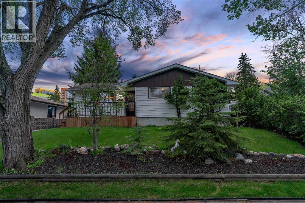 3027 Brentwood Boulevard Nw, Calgary, Alberta  T2L 1J6 - Photo 47 - A2314913
