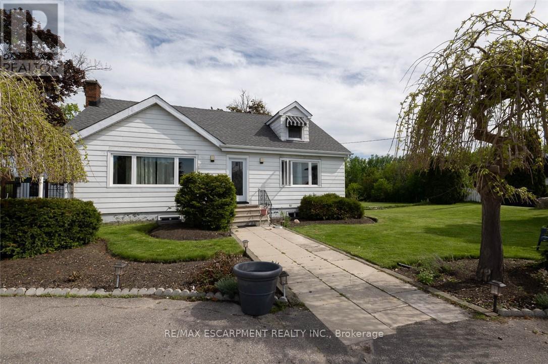 276 Dundas Street E, Quinte West, Ontario  K8V 1K6 - Photo 2 - X13215864