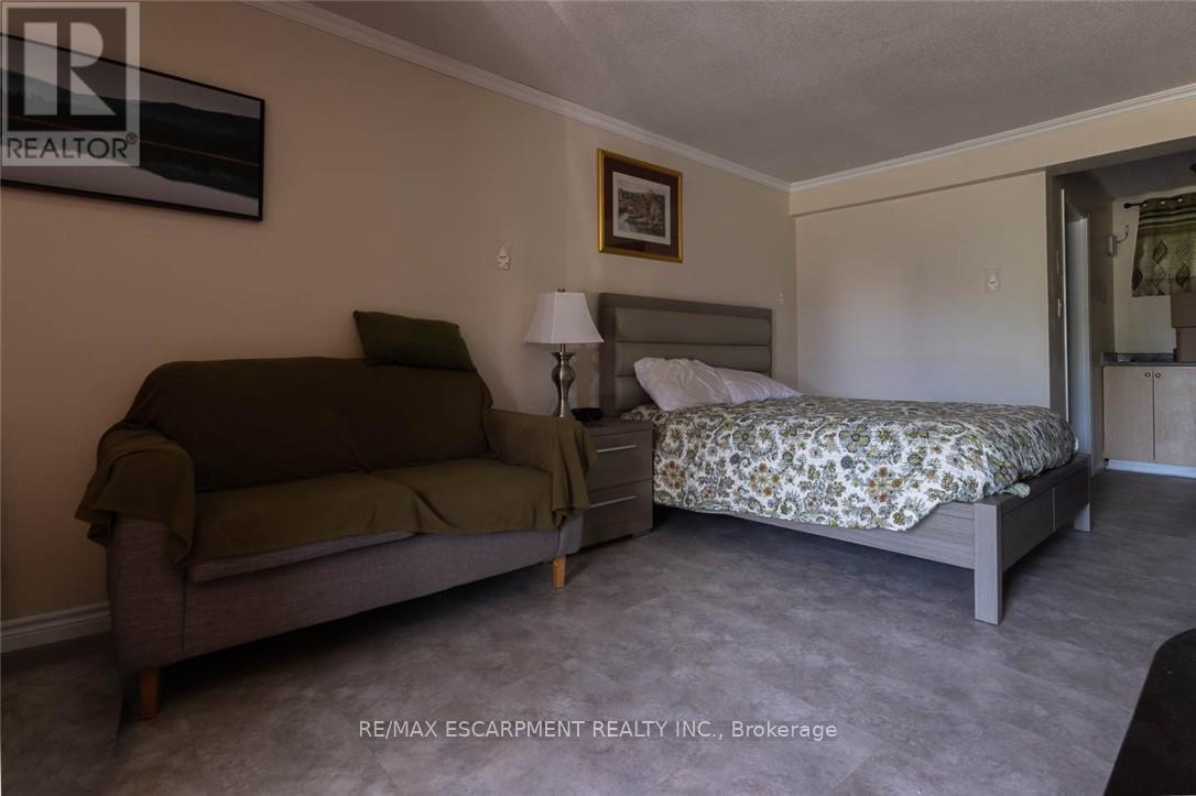 276 Dundas Street E, Quinte West, Ontario  K8V 1K6 - Photo 23 - X13215864