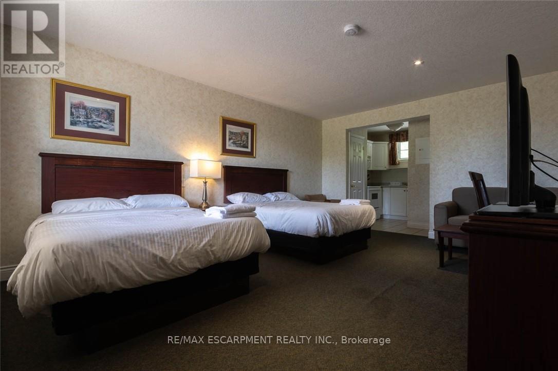 276 Dundas Street E, Quinte West, Ontario  K8V 1K6 - Photo 25 - X13215864