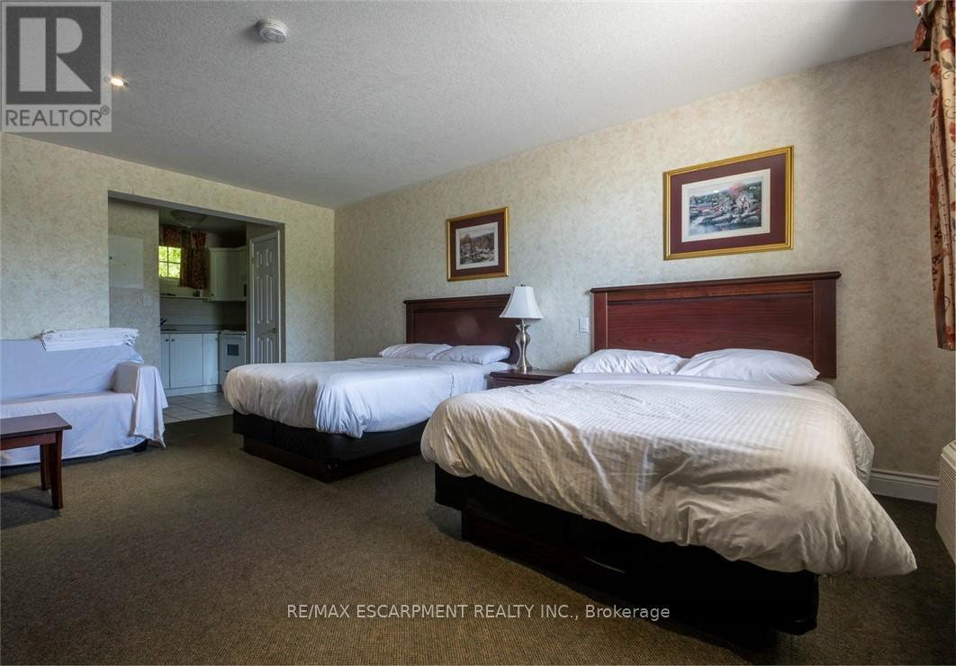 276 Dundas Street E, Quinte West, Ontario  K8V 1K6 - Photo 32 - X13215864