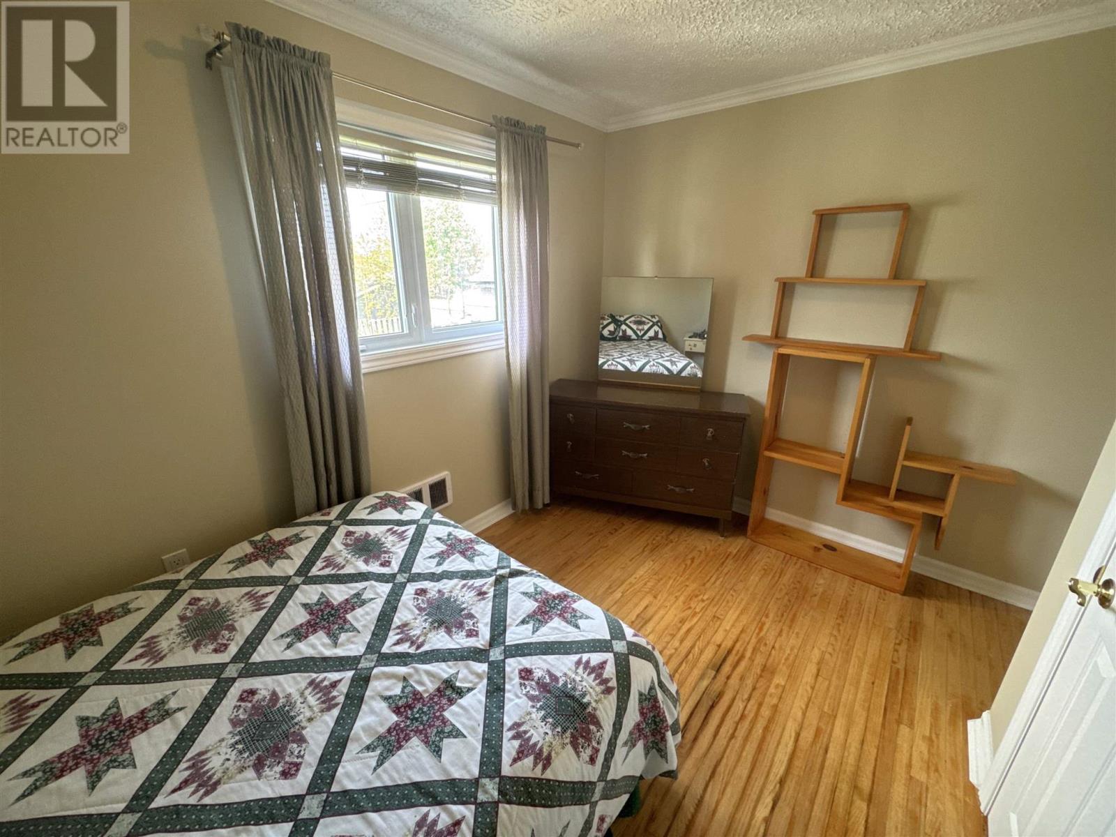 16 Brown Rd, Elliot Lake, Ontario  P5A 1K3 - Photo 15 - SM261202