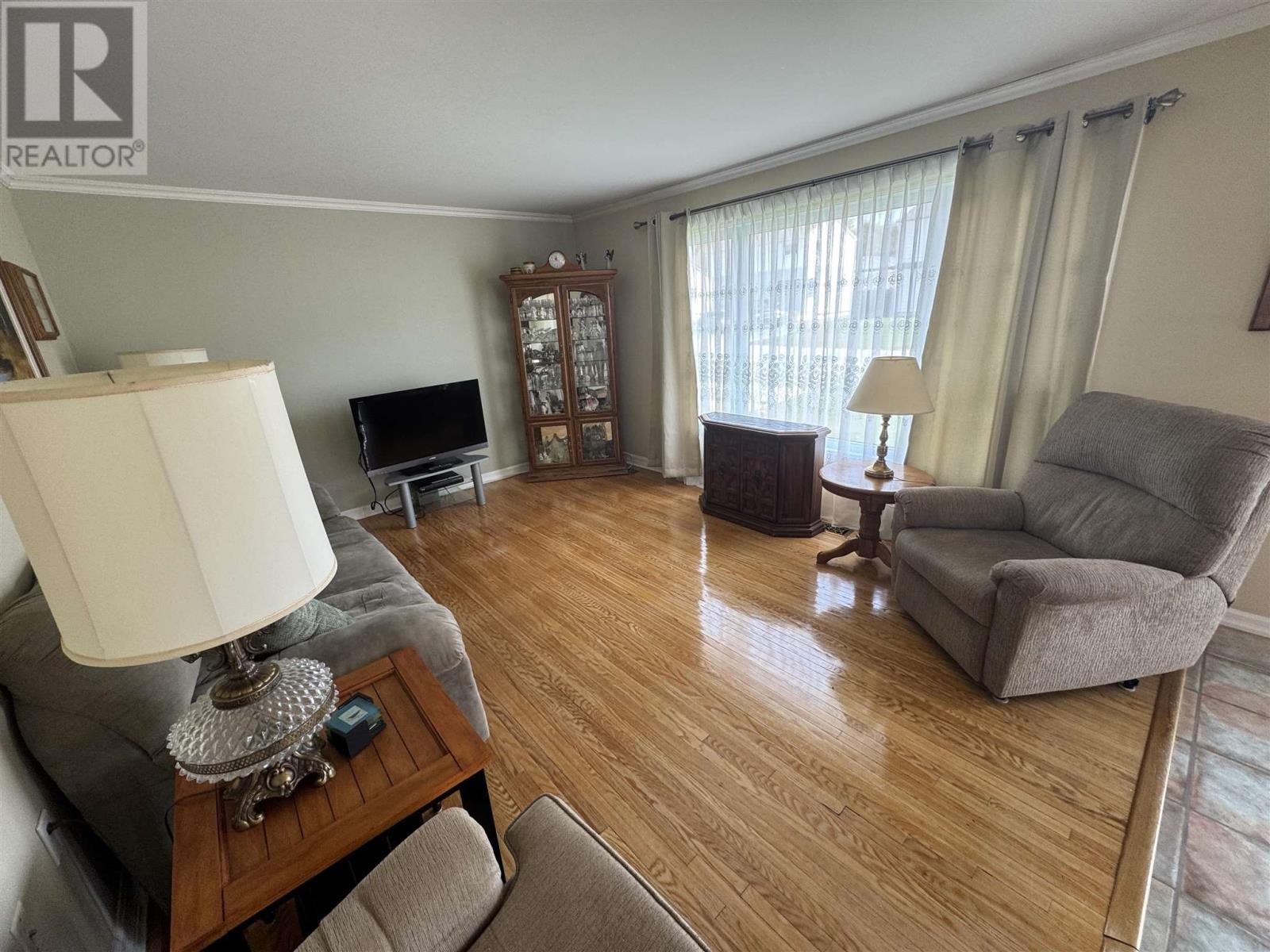 16 Brown Rd, Elliot Lake, Ontario  P5A 1K3 - Photo 7 - SM261202