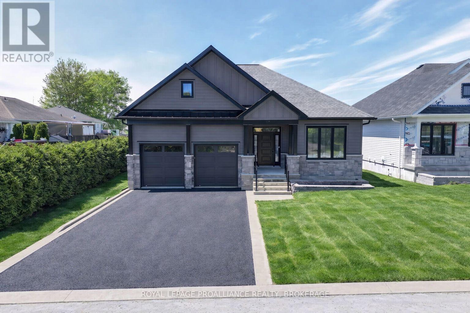 190 JEAN DRIVE, Gananoque, Ontario