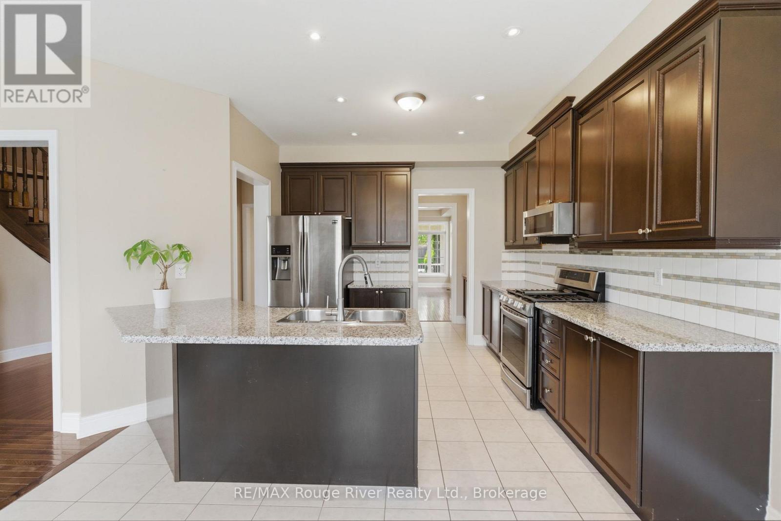 138 Kersey Crescent, Clarington, Ontario  L1J 4Z2 - Photo 13 - E13216004