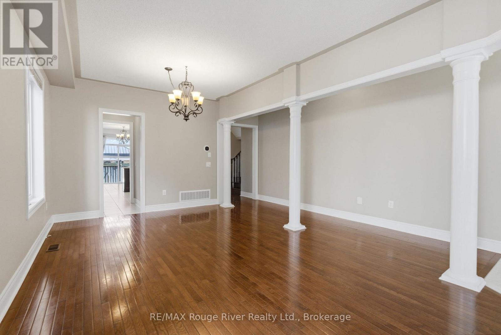 138 Kersey Crescent, Clarington, Ontario  L1J 4Z2 - Photo 4 - E13216004
