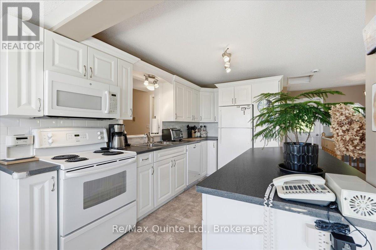92 Bishop Lane, Prince Edward County, Ontario  K0K 1A0 - Photo 11 - X13216020