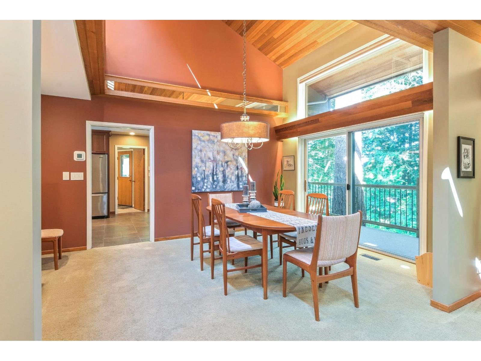 23951 58a Place, Langley, British Columbia  V2Z 1A5 - Photo 5 - R3129282
