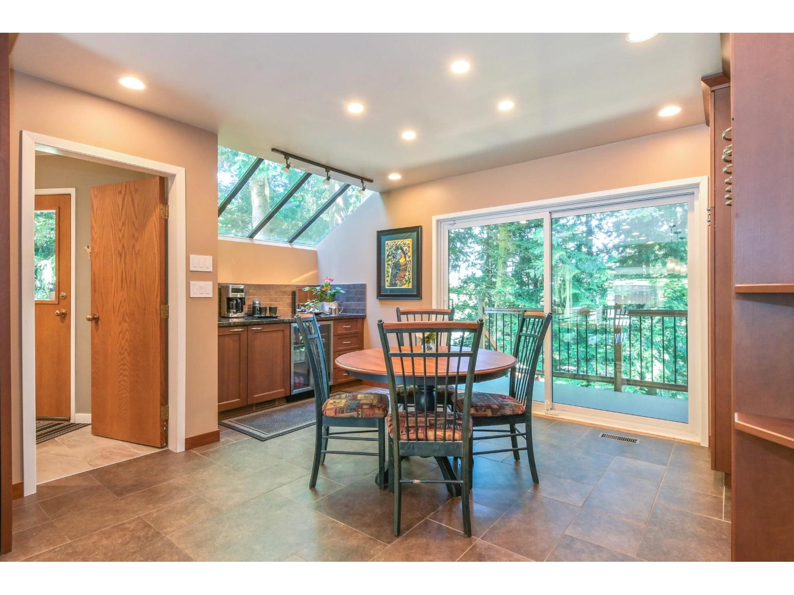 23951 58a Place, Langley, British Columbia  V2Z 1A5 - Photo 8 - R3129282