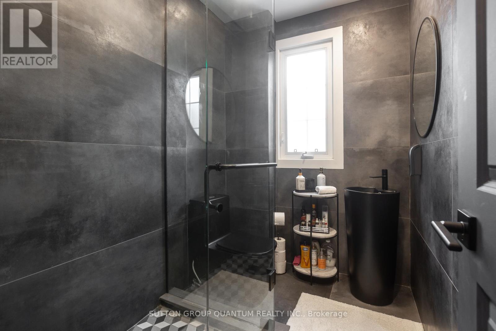 268 Ashdale Avenue, Toronto, Ontario  M4L 2Y9 - Photo 31 - E13212614