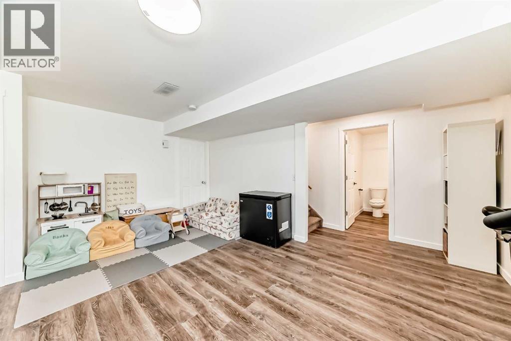 153 Cougarstone Place Sw, Calgary, Alberta  T3H 4W8 - Photo 20 - A2312795