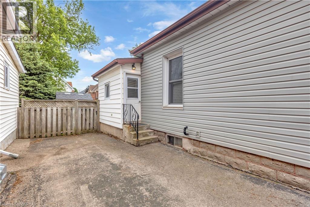 16 Ruth Street, Brantford, Ontario  N3S 1L6 - Photo 25 - 40834732