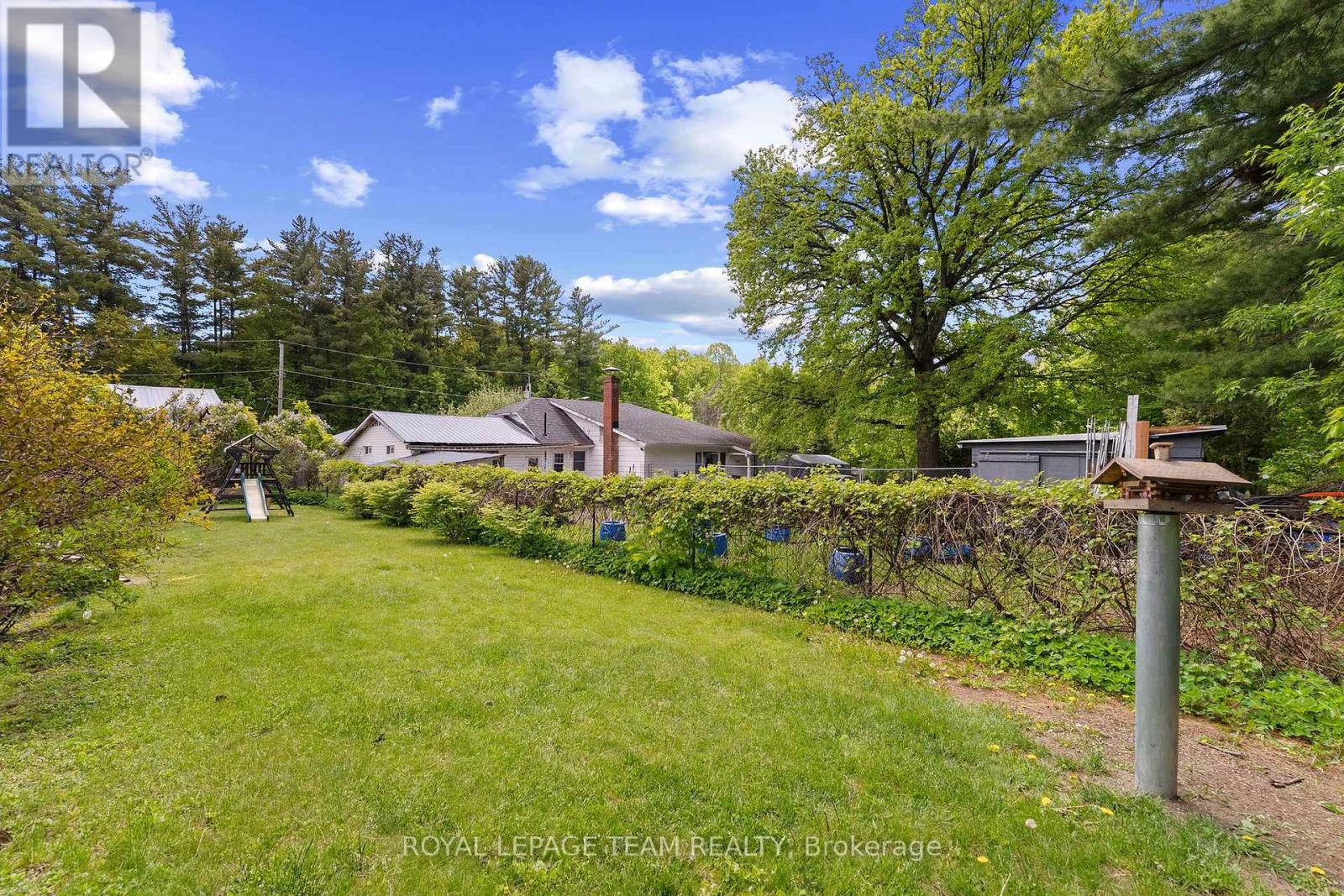 130 Hayes Street, Mcnab/braeside, Ontario  K7S 2A1 - Photo 40 - X13215988
