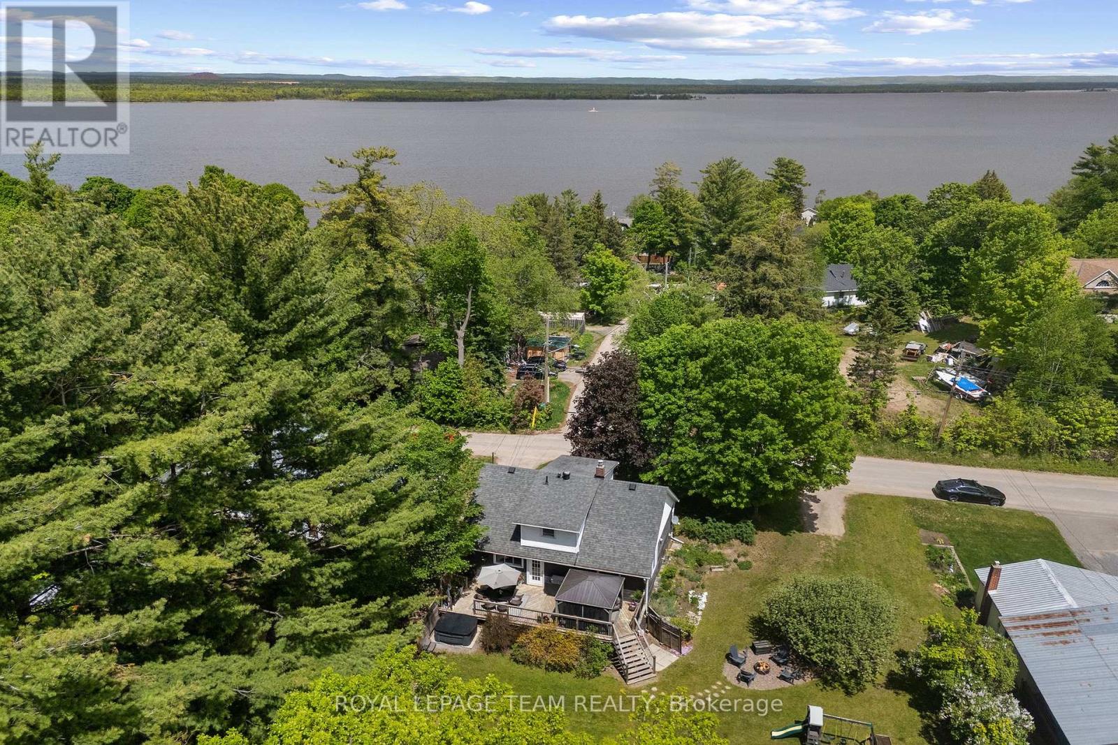 130 Hayes Street, Mcnab/braeside, Ontario  K7S 2A1 - Photo 7 - X13215988
