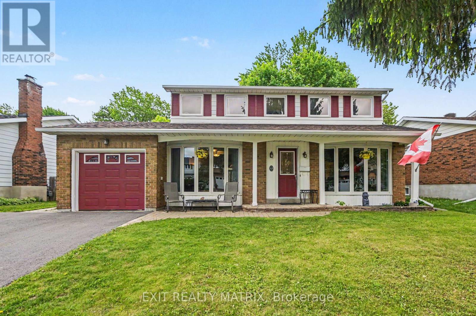18 Highpark Crescent, Ottawa, Ontario  K1B 3G8 - Photo 2 - X13216016