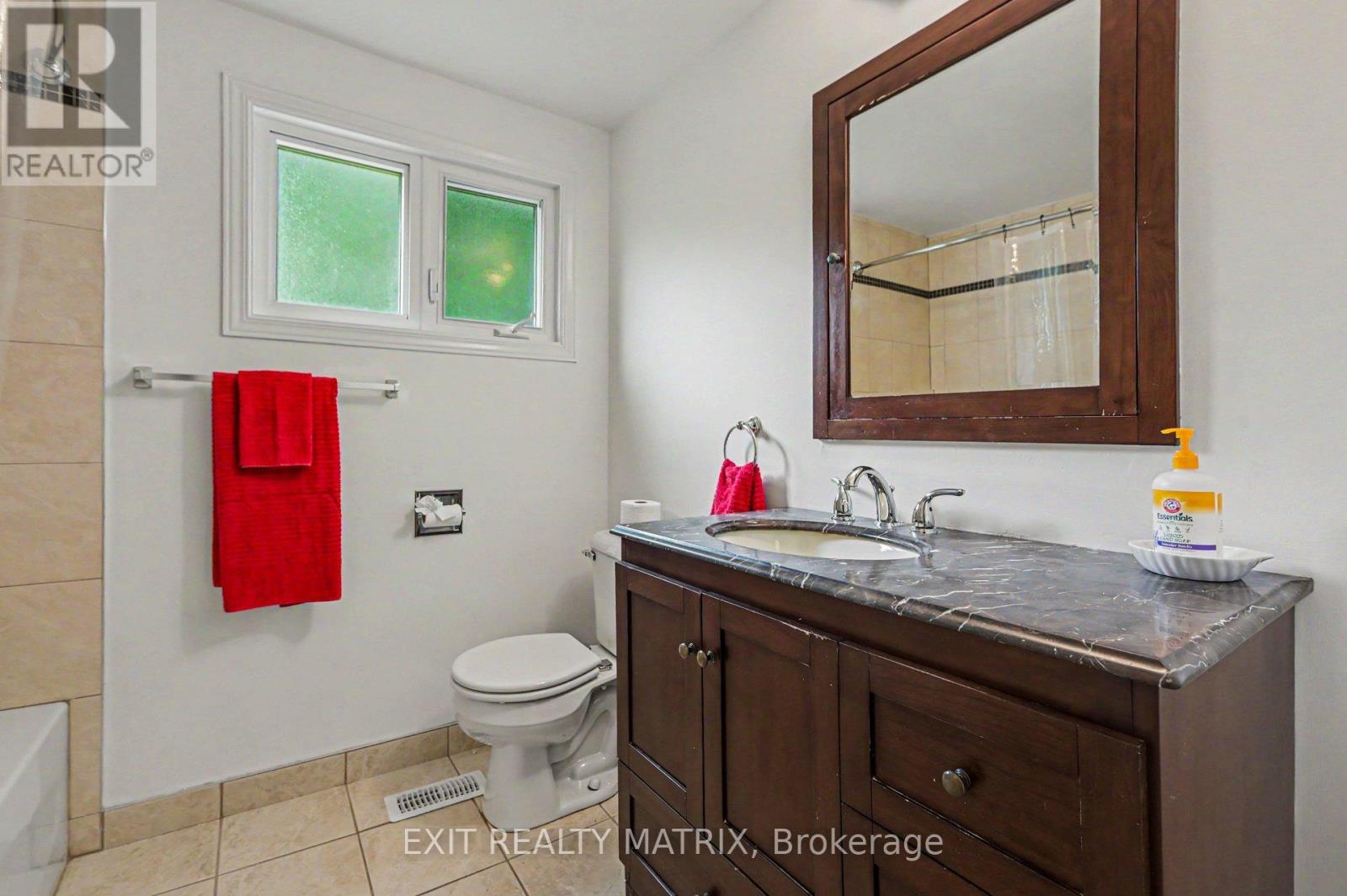 18 Highpark Crescent, Ottawa, Ontario  K1B 3G8 - Photo 24 - X13216016