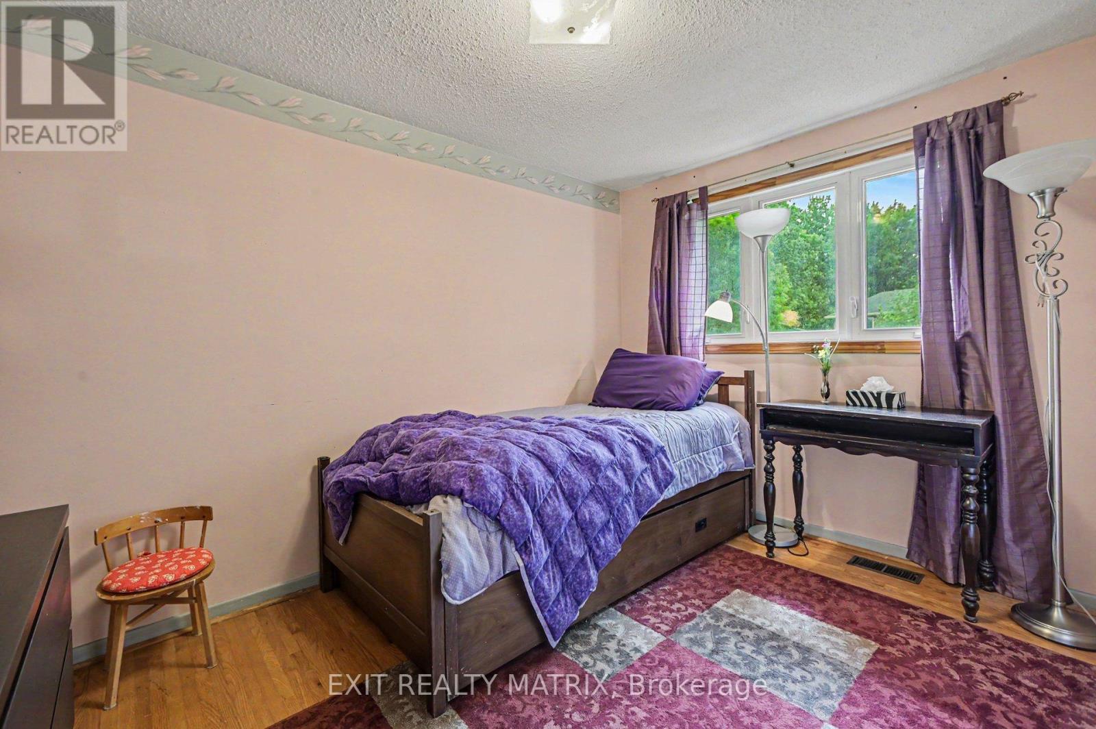 18 Highpark Crescent, Ottawa, Ontario  K1B 3G8 - Photo 25 - X13216016
