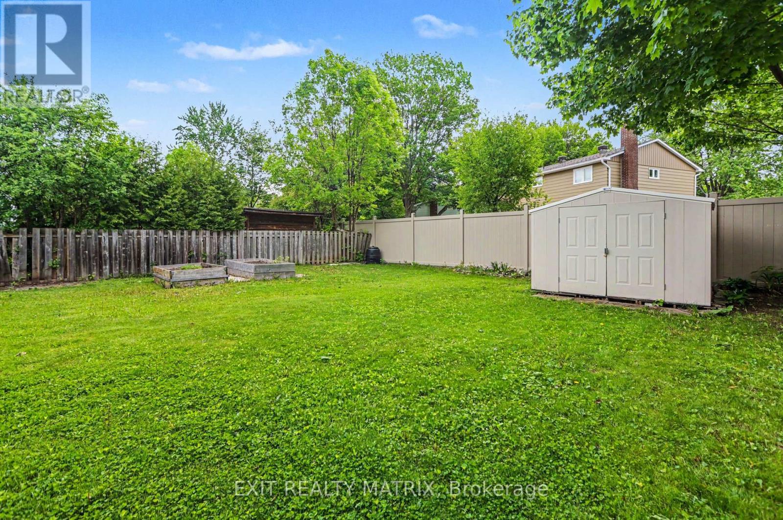 18 Highpark Crescent, Ottawa, Ontario  K1B 3G8 - Photo 28 - X13216016