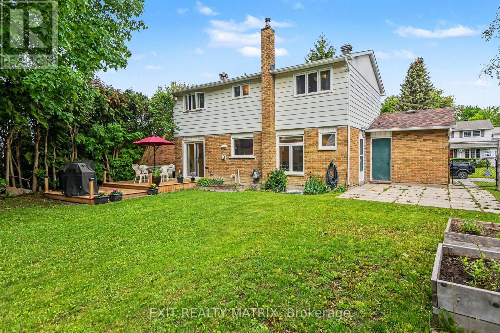 18 Highpark Crescent, Ottawa, Ontario  K1B 3G8 - Photo 29 - X13216016