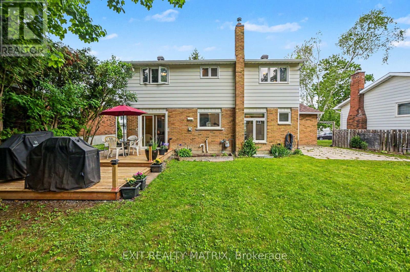 18 Highpark Crescent, Ottawa, Ontario  K1B 3G8 - Photo 30 - X13216016