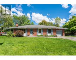 2201 BRAESIDE AVENUE, Ottawa, Ontario