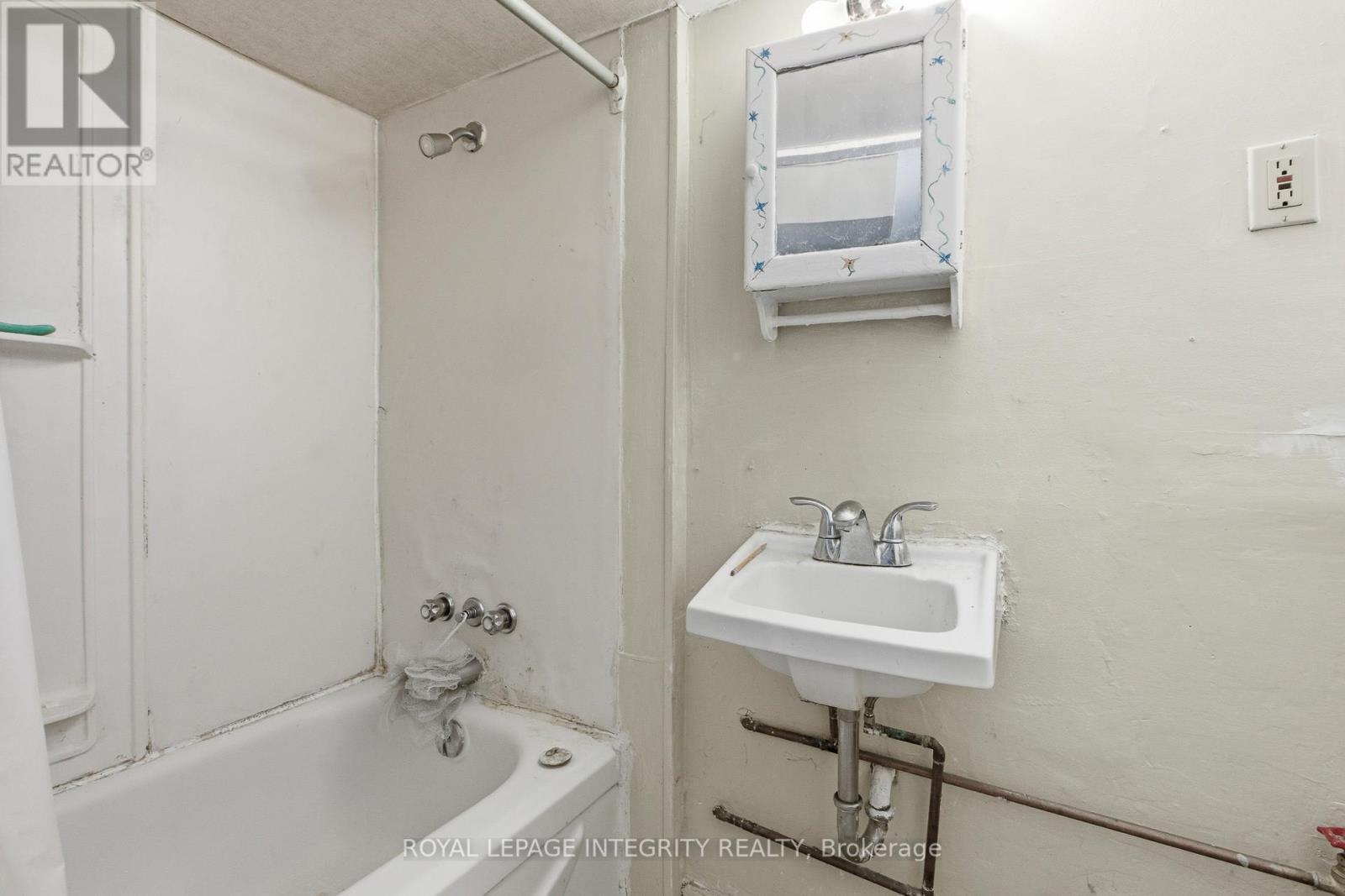 634 Gladstone Avenue, Ottawa, Ontario K1R 5P4 - Photo 36 - X13216242