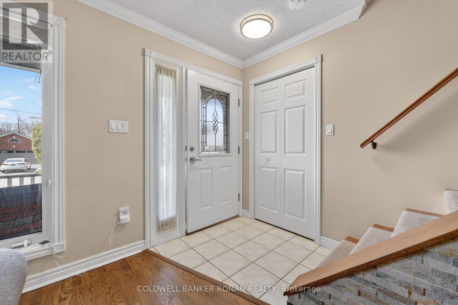 31 Marie Street, Georgina, Ontario  L0E 1L0 - Photo 6 - N13059462
