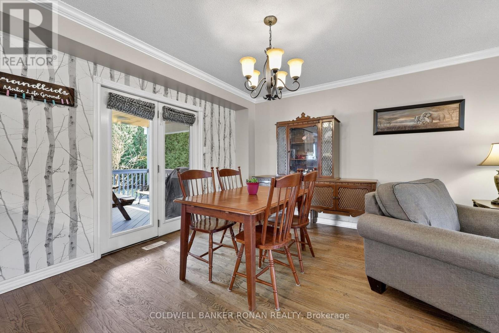 31 Marie Street, Georgina, Ontario  L0E 1L0 - Photo 9 - N13059462