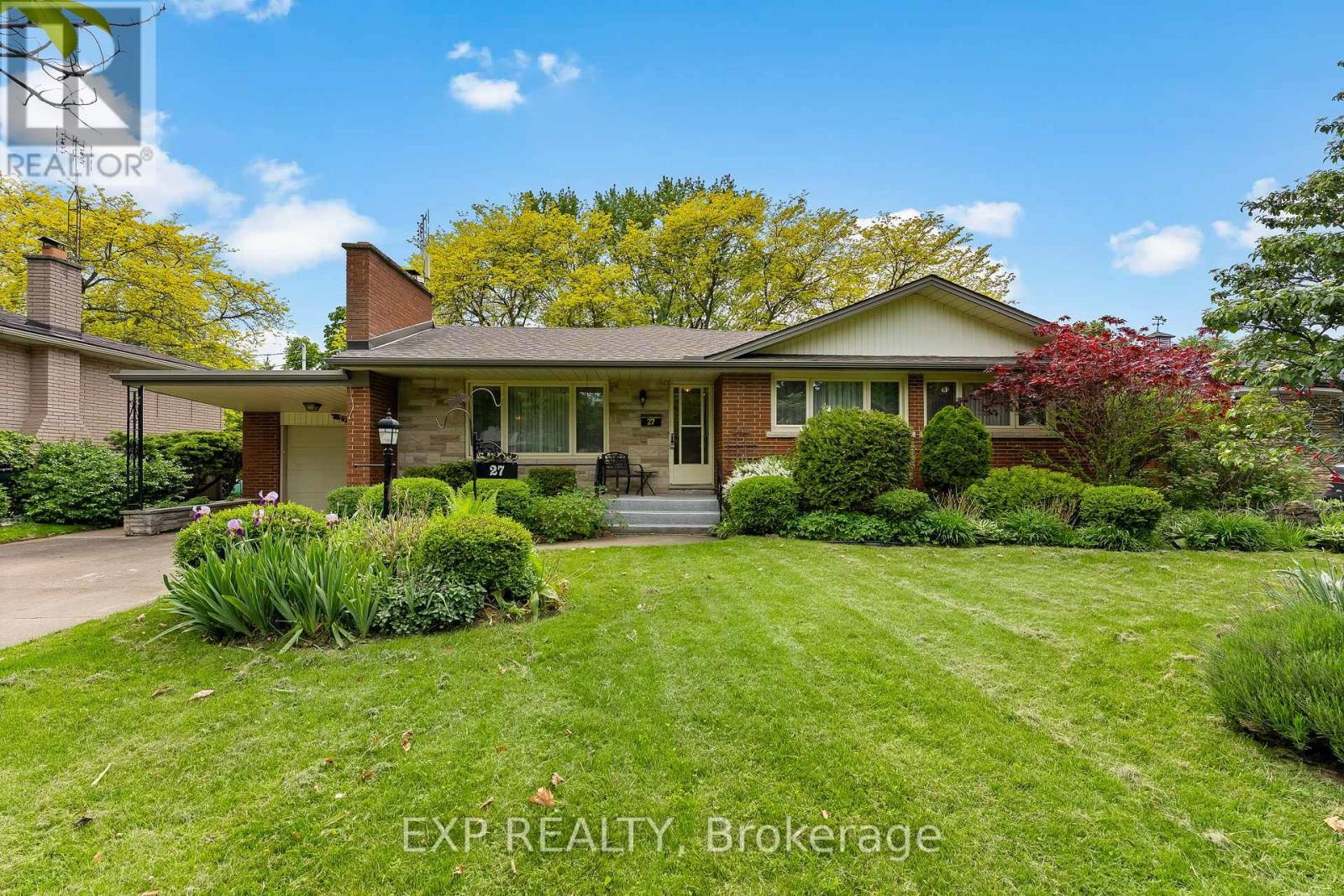 27 Mississauga Road, St. Catharines, Ontario  L2N 3K3 - Photo 1 - X13216040