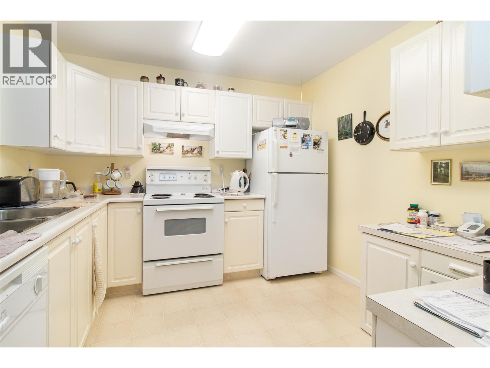 920 Glenwood Avenue Unit# 103, Kelowna, British Columbia  V1Y 9P2 - Photo 2 - 10389135