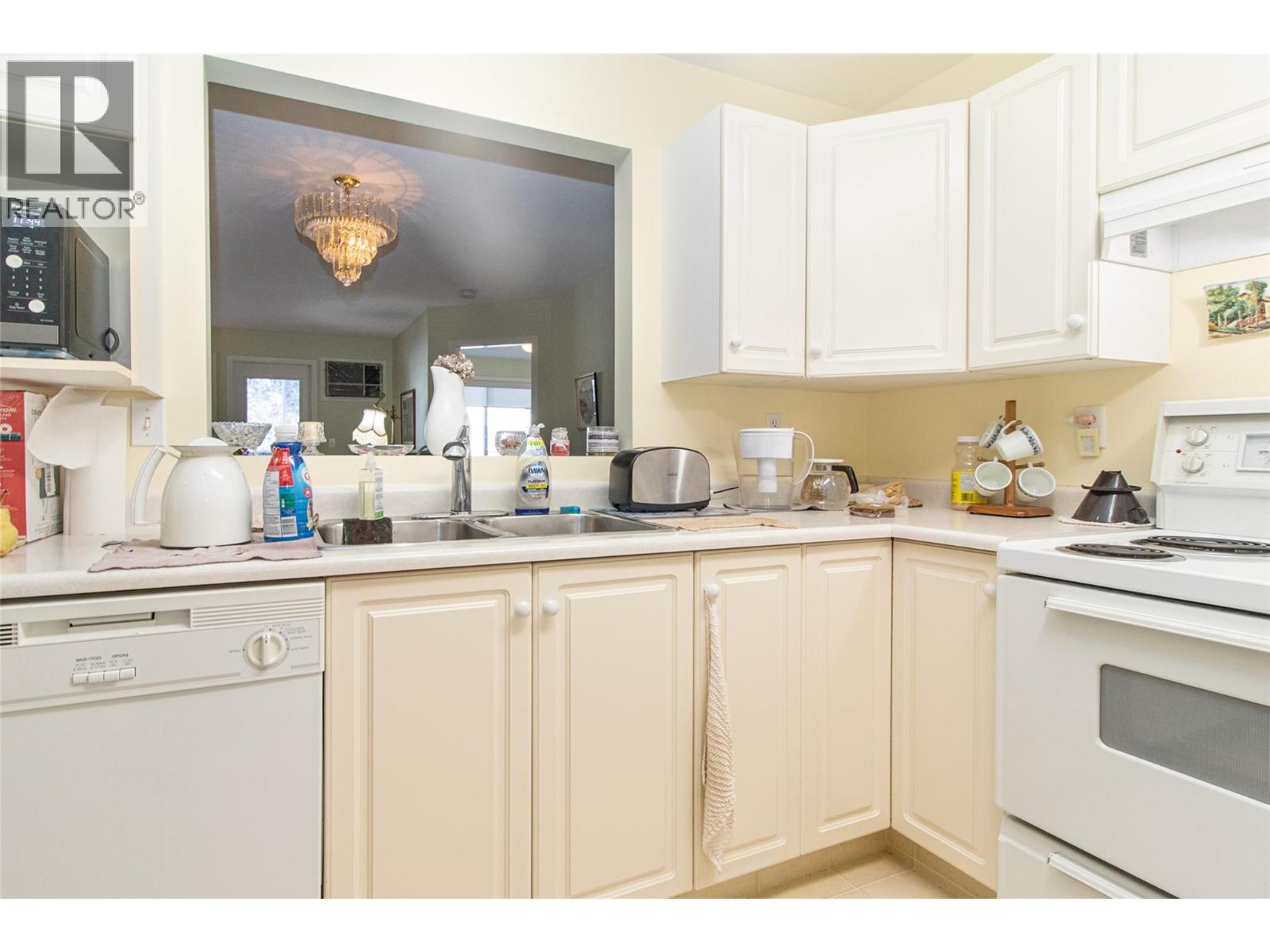 920 Glenwood Avenue Unit# 103, Kelowna, British Columbia  V1Y 9P2 - Photo 4 - 10389135