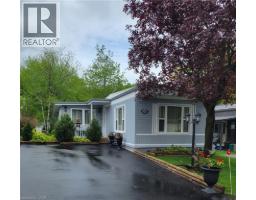 120 MAPLE Crescent, Flamborough, Ontario