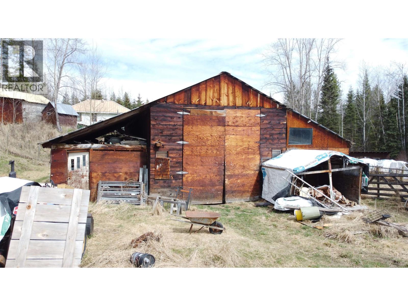 5676 Lowden Road, Horsefly, British Columbia  V1J 3A1 - Photo 9 - R3114888