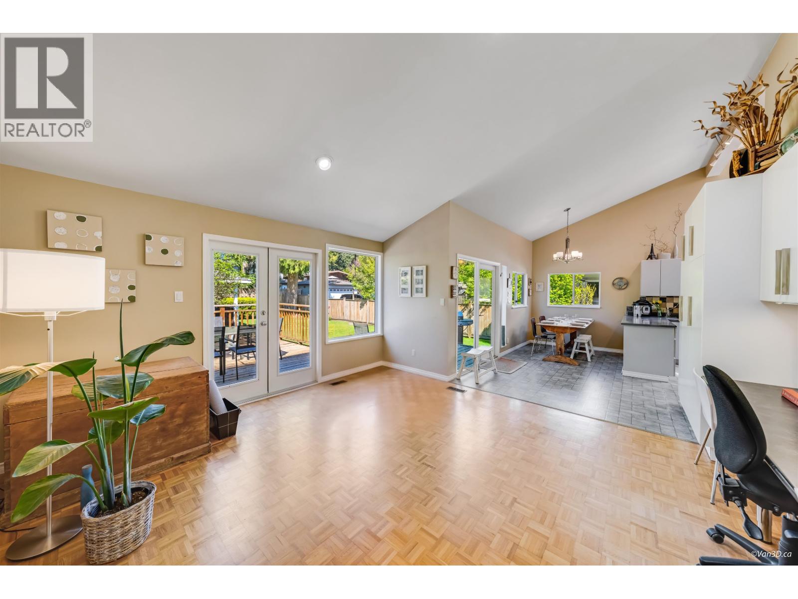 1140 W 20th Street, North Vancouver, British Columbia  V7P 2B7 - Photo 11 - R3128560