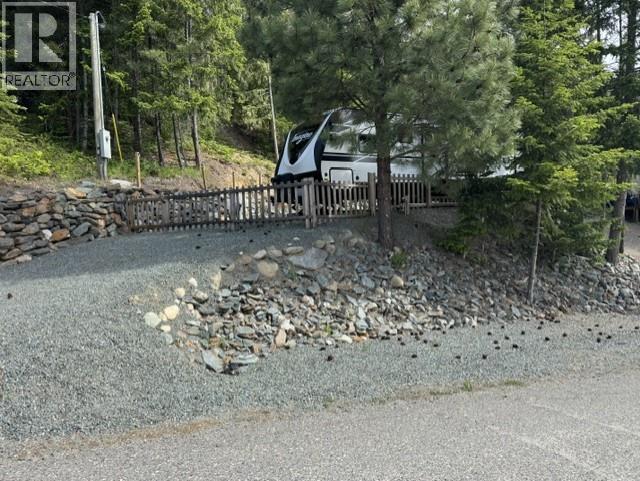 5265 Hlina Road, Celista, British Columbia  V0E 1M6 - Photo 3 - 10388821