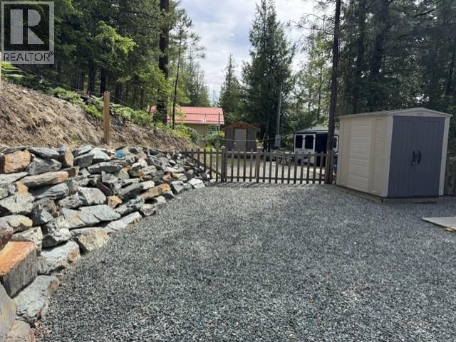 5265 Hlina Road, Celista, British Columbia  V0E 1M6 - Photo 7 - 10388821