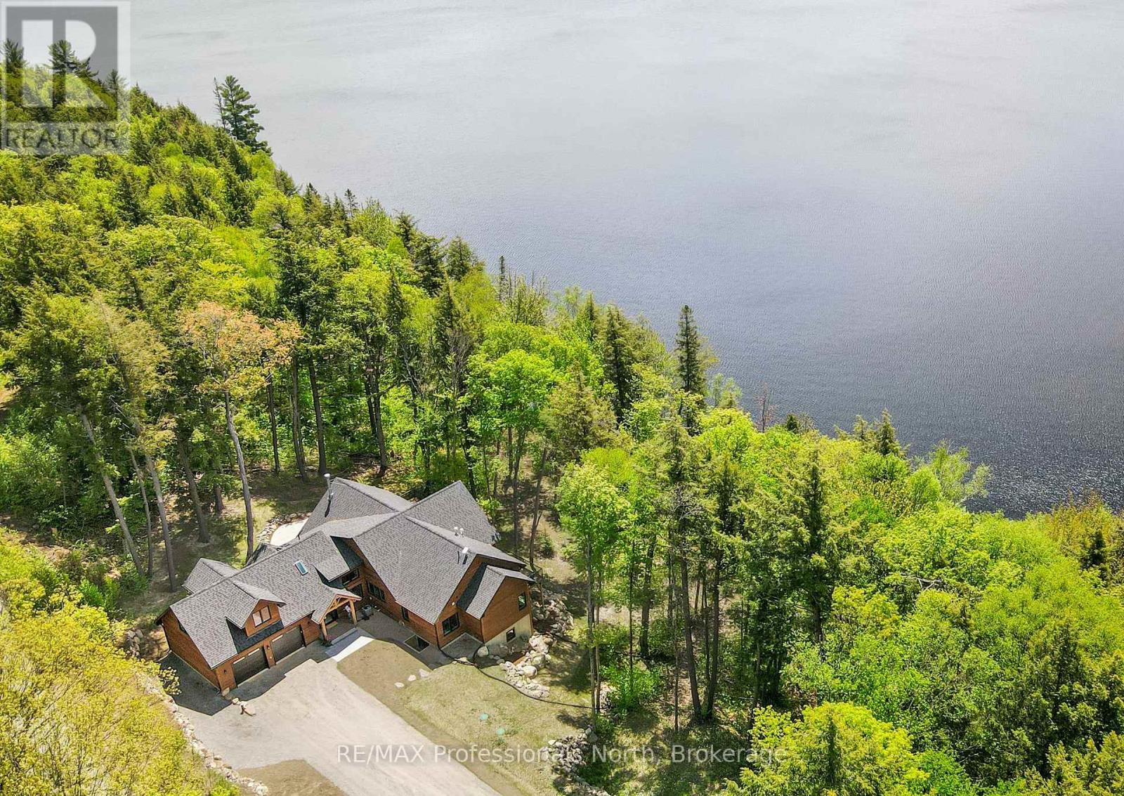 1320 FLATWATER COVE TRAIL, Dysart et al, Ontario