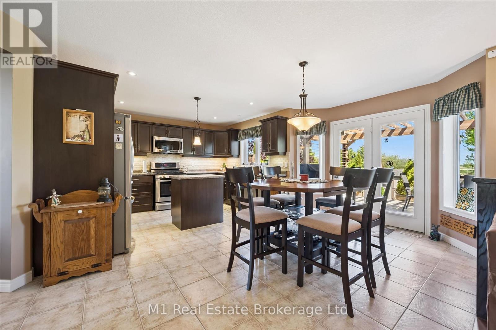 237 Carrol Street, Wellington North, Ontario  N0G 1A0 - Photo 11 - X13216134