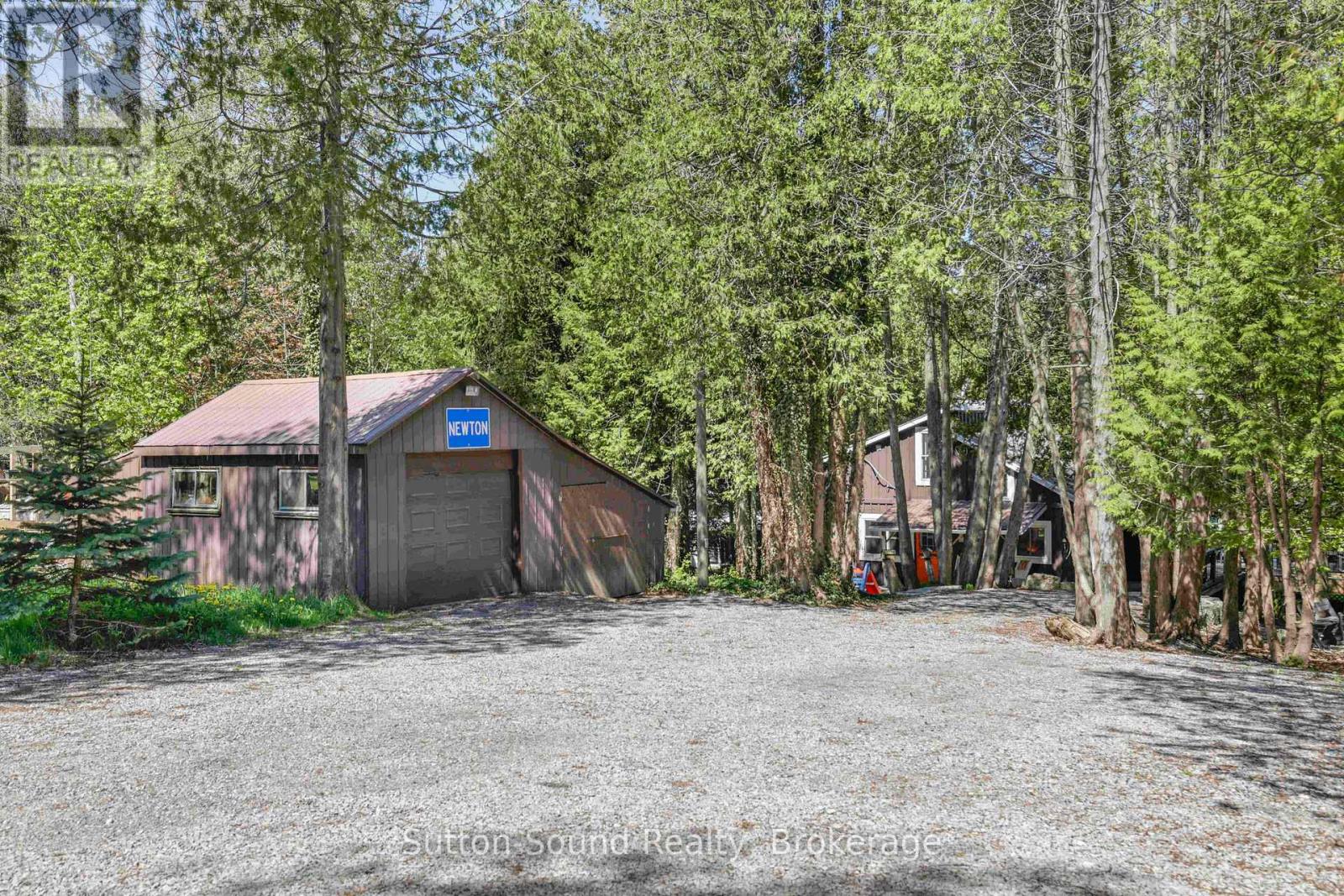 109 Dahl Street, Georgian Bluffs, Ontario  N0H 2T0 - Photo 24 - X13216178