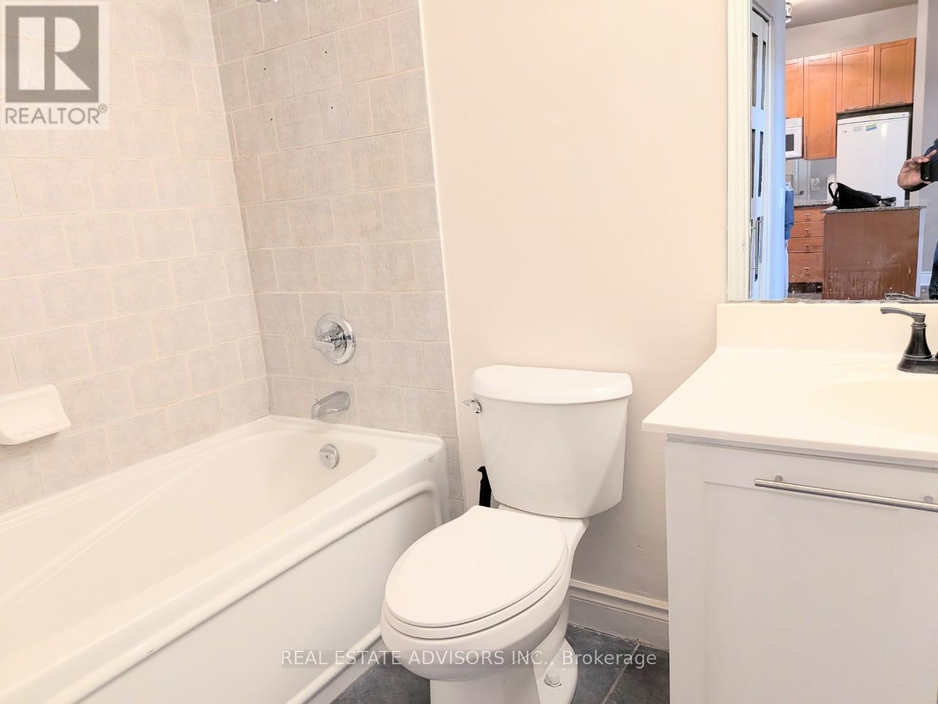 101 - 1103 Leslie Street, Toronto, Ontario  M3C 4G8 - Photo 10 - C13216044