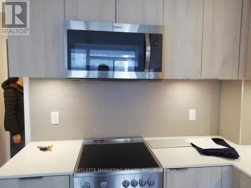 2007 - 50 Forest Manor Road, Toronto, Ontario  M2J 0E3 - Photo 5 - C13216080